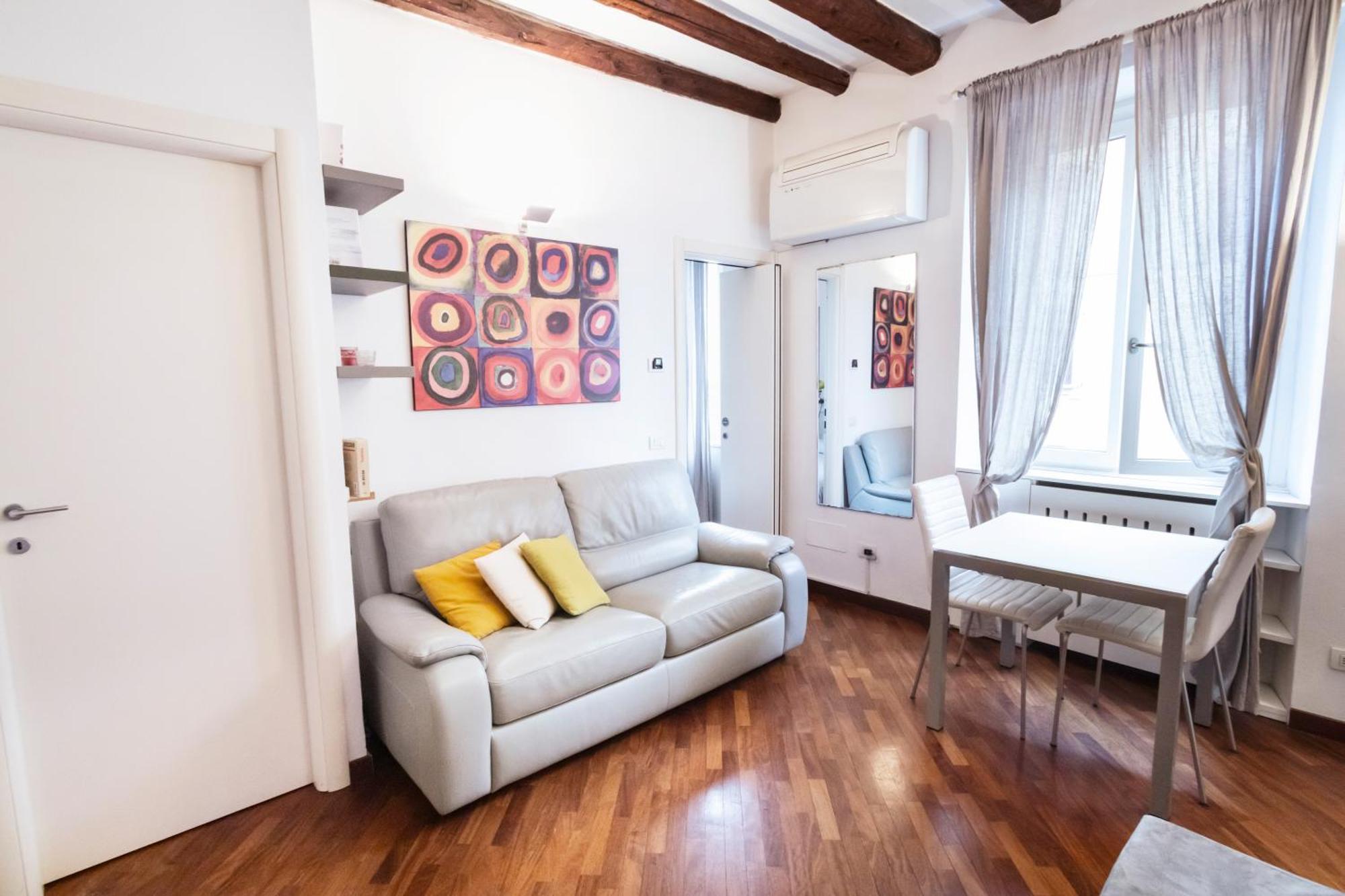 דירות מילאנו Cosy And Bright Flat In The Heart Of Porta Venezia מראה חיצוני תמונה